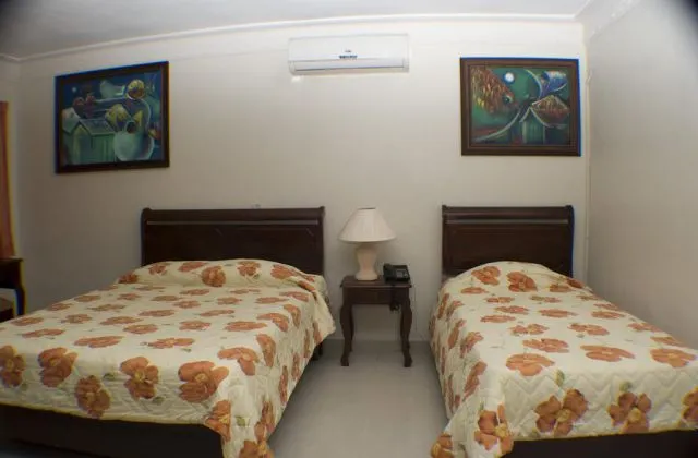 Hotel Luis V Santo Domingo habitacion 2 lit